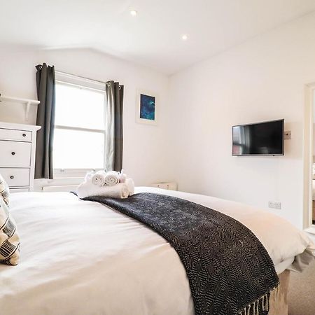 Modern & Spacious 1 Bedroom Clapham Junction Flat London Exterior photo
