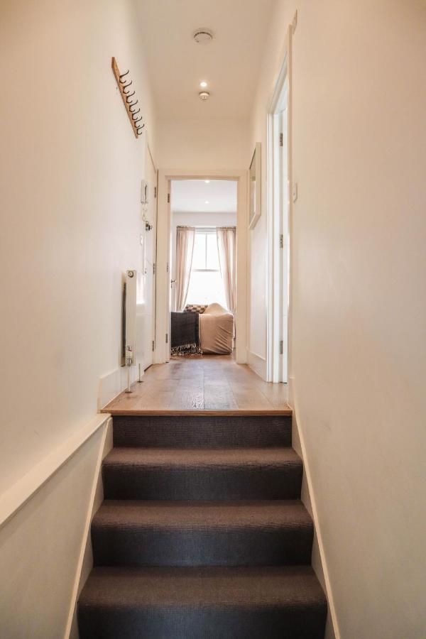 Modern & Spacious 1 Bedroom Clapham Junction Flat London Exterior photo