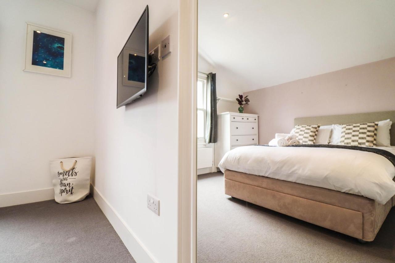 Modern & Spacious 1 Bedroom Clapham Junction Flat London Exterior photo